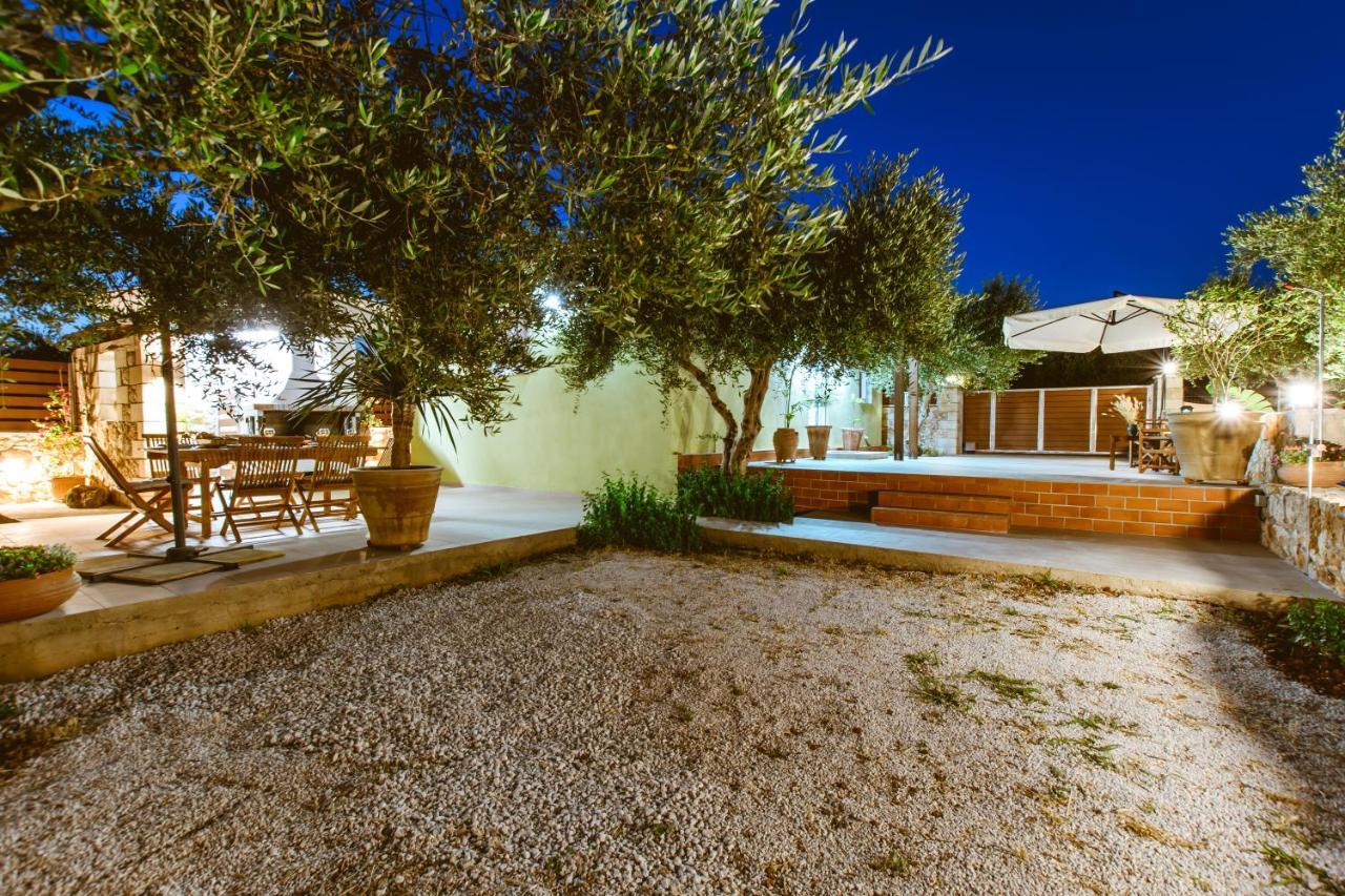 Villa Elaionas Stérnai Exterior foto