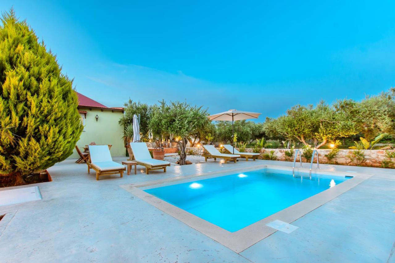 Villa Elaionas Stérnai Exterior foto